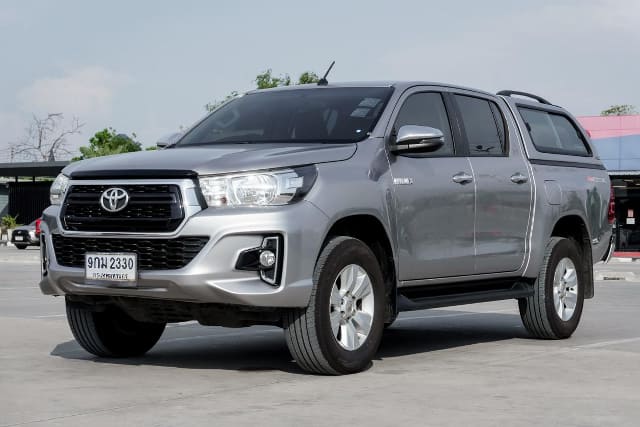 2020 TOYOTA Hilux, 
