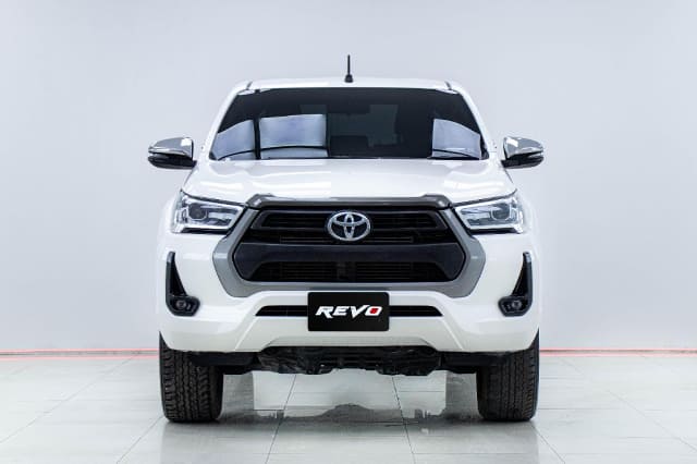 2021 TOYOTA Hilux