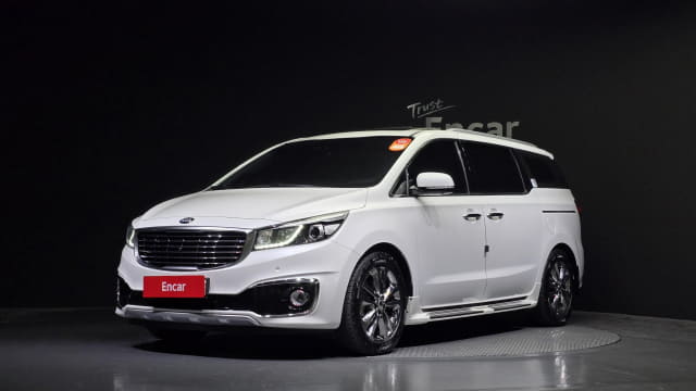 2017 KIA Carnival