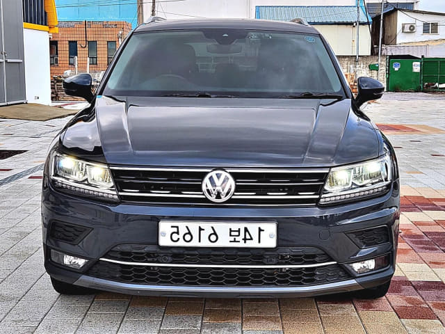 2018 VOLKSWAGEN Tiguan