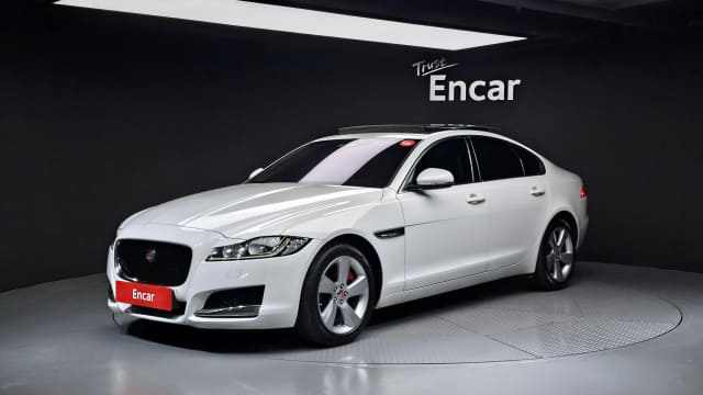 2018 JAGUAR XF