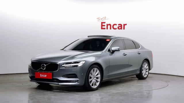 2018 VOLVO S90