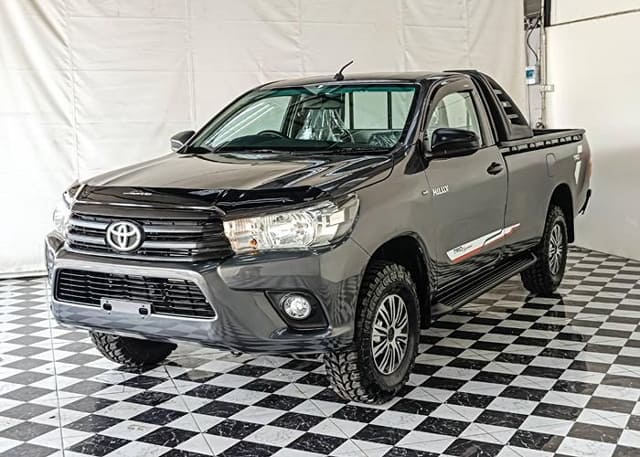 2018 TOYOTA Hilux