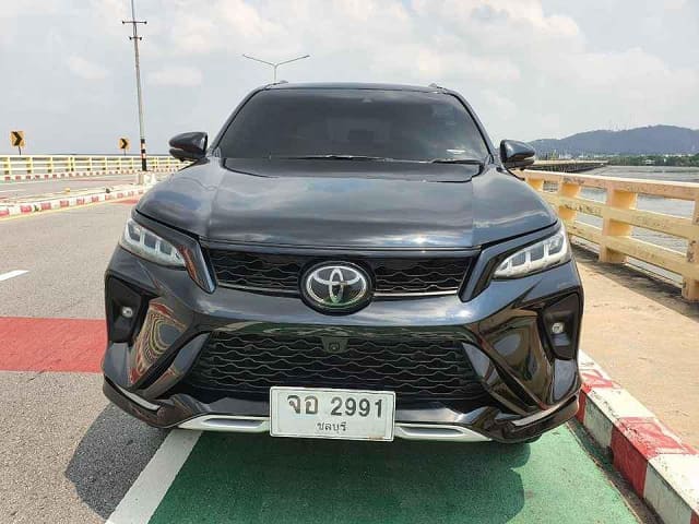 2021 TOYOTA Fortuner