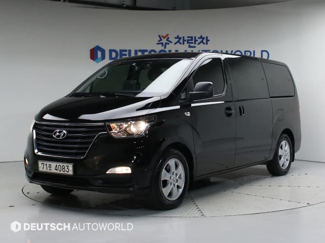 2021 HYUNDAI Grand Starex