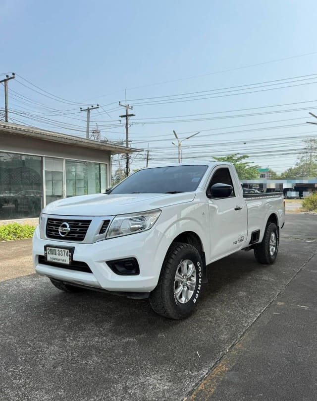 2018 NISSAN Navara