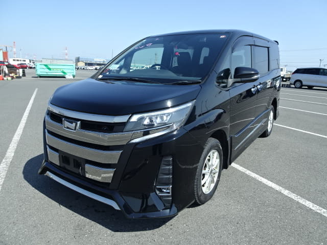2018 TOYOTA Noah