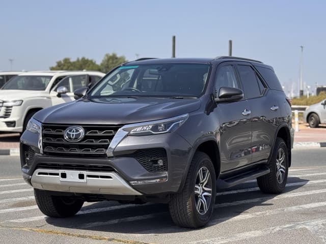 2023 TOYOTA Fortuner
