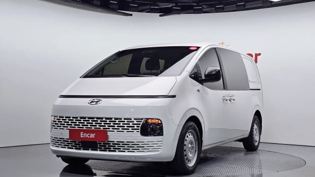2023 HYUNDAI Staria