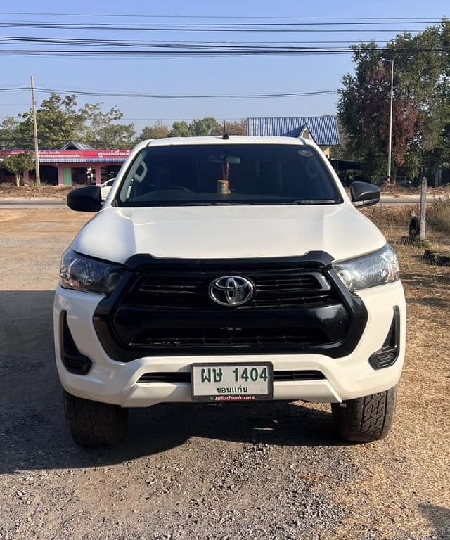 2019 TOYOTA Hilux