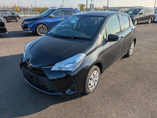 2019 TOYOTA Vitz