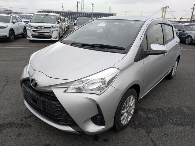 2020 TOYOTA Vitz