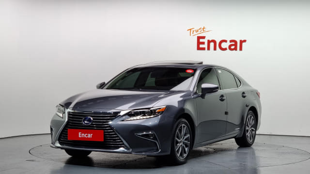 2017 LEXUS ES
