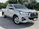 2019 TOYOTA Hilux