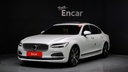 2022 VOLVO S90