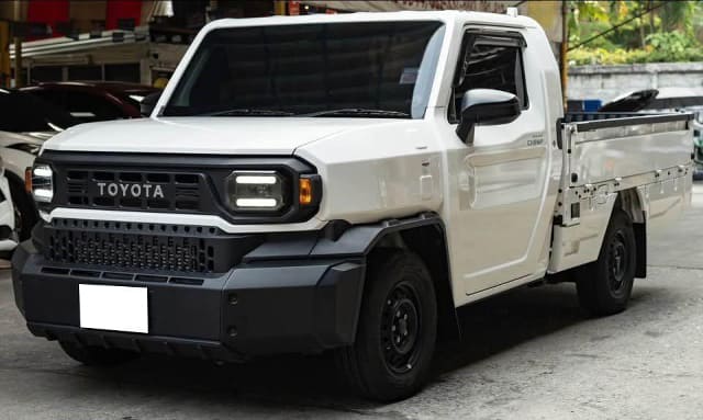2024 TOYOTA Hilux