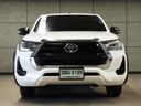 2022 TOYOTA Hilux