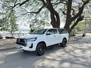 2022 TOYOTA Hilux