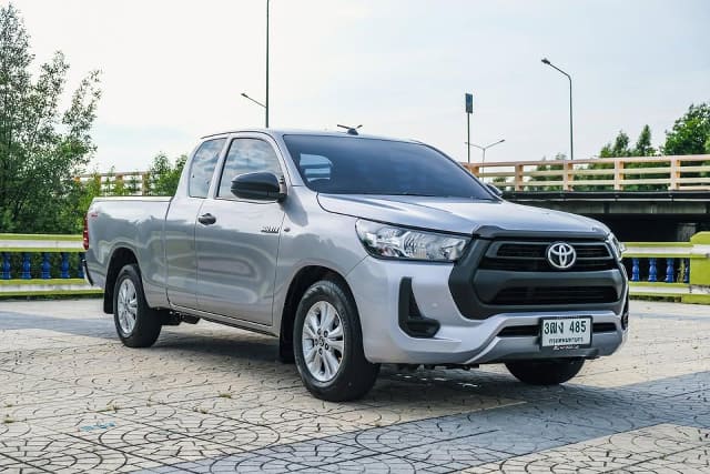 2020 TOYOTA Hilux