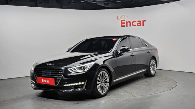 2018 Genesis EQ900