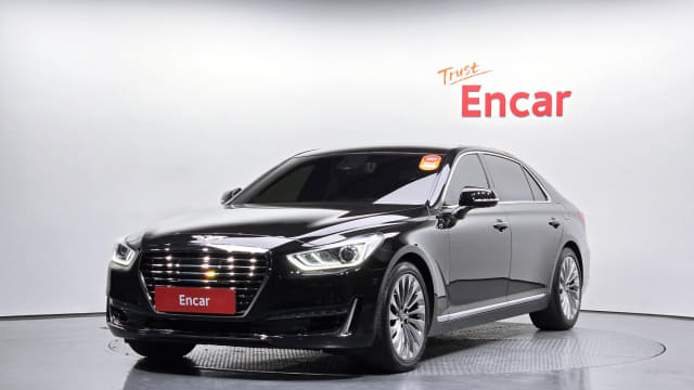 2018 Genesis EQ900