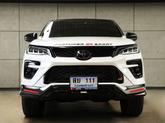 2022 TOYOTA Fortuner