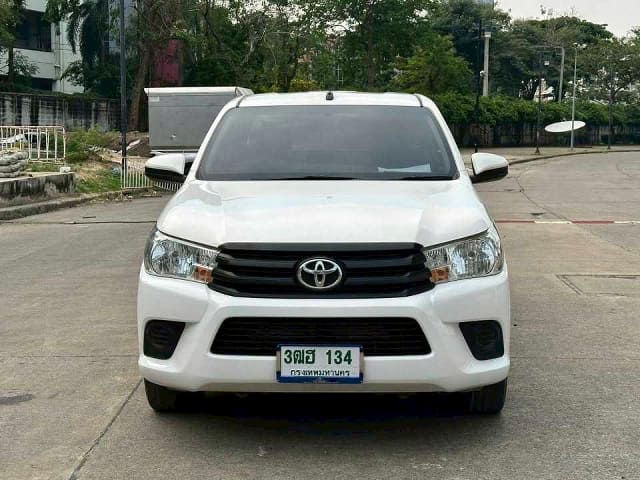 2018 TOYOTA Hilux