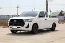 2020 TOYOTA Hilux