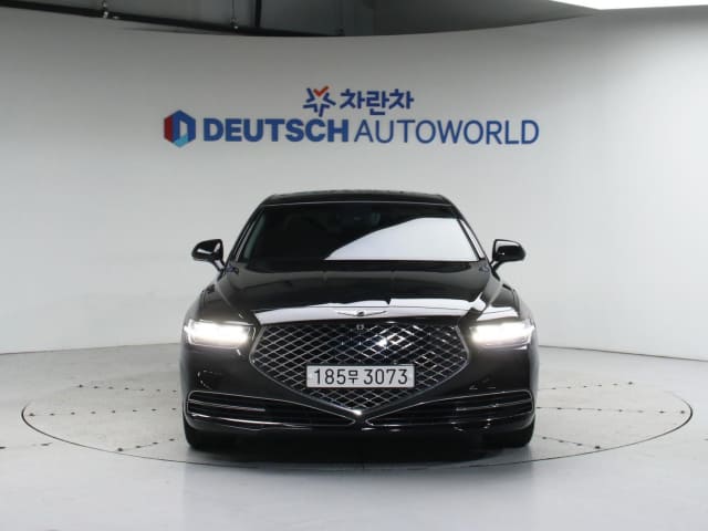 2019 Genesis G90
