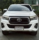 2019 TOYOTA Hilux
