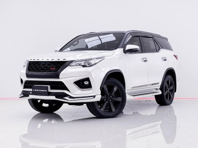 2018 TOYOTA Fortuner