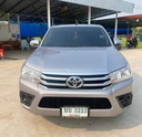 2019 TOYOTA Hilux