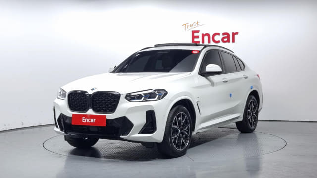 2023 BMW X4