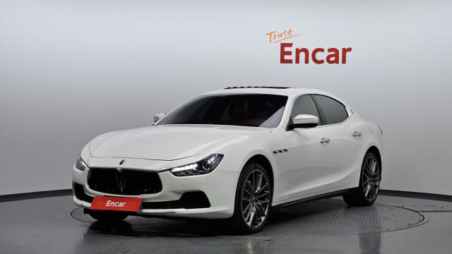 2017 Maserati Ghibli