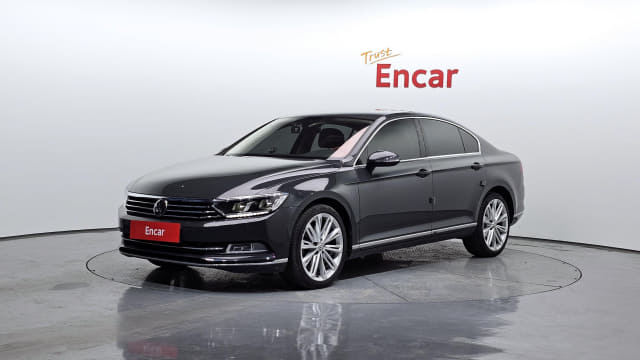 2018 VOLKSWAGEN Passat