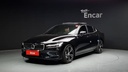 2021 VOLVO S60