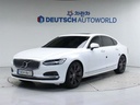 2021 VOLVO S90