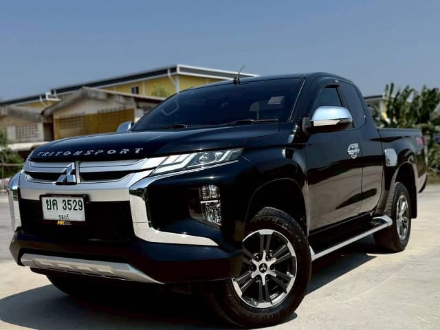2020 MITSUBISHI Triton