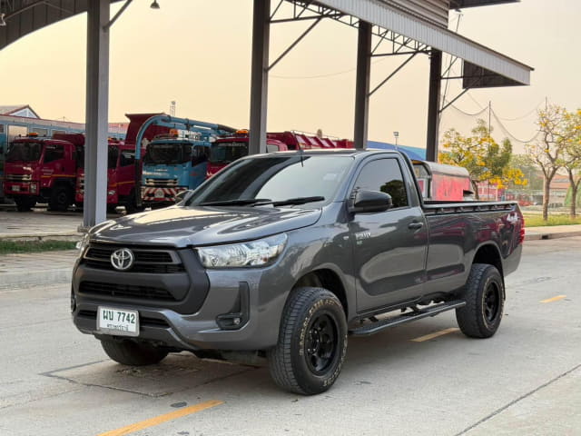 2023 TOYOTA Hilux, 
