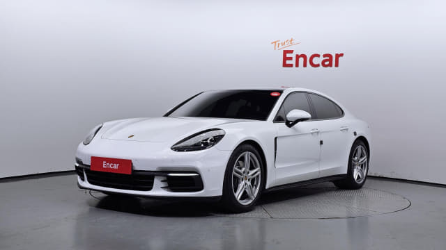 2018 Porsche Panamera
