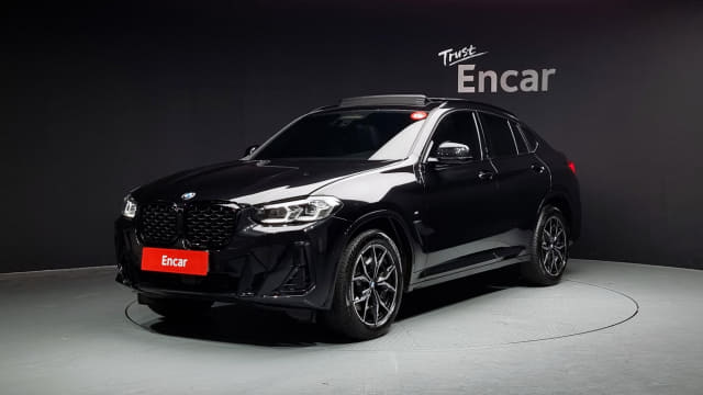 2023 BMW X4