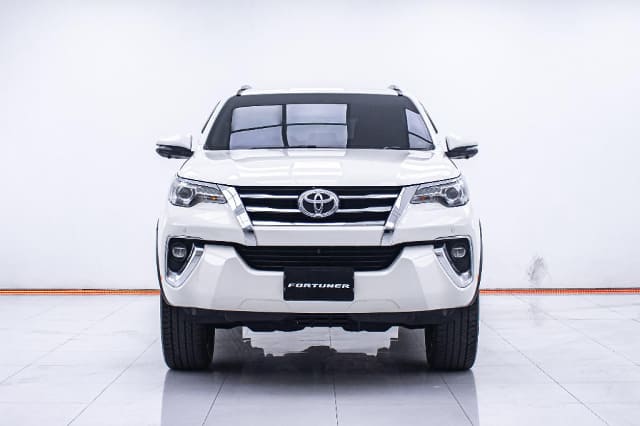 2018 TOYOTA Fortuner