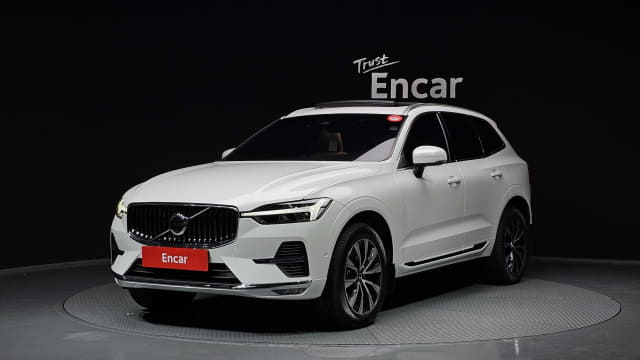 2025 VOLVO XC60