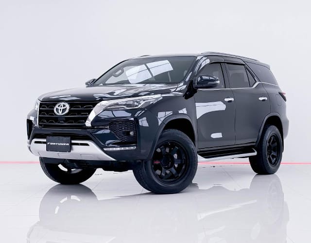 2021 TOYOTA Fortuner