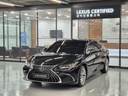 2025 LEXUS ES