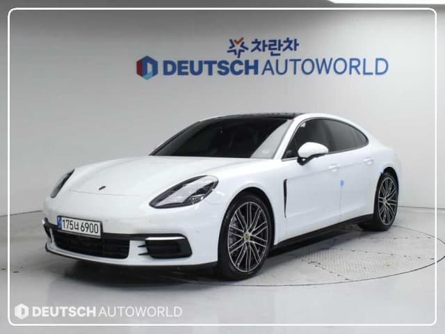 2018 Porsche Panamera