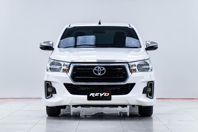 2018 TOYOTA Hilux