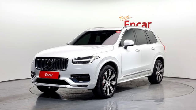 2023 VOLVO XC90
