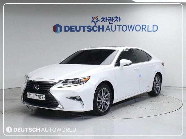 2018 LEXUS ES
