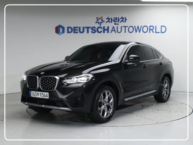 2022 BMW X4